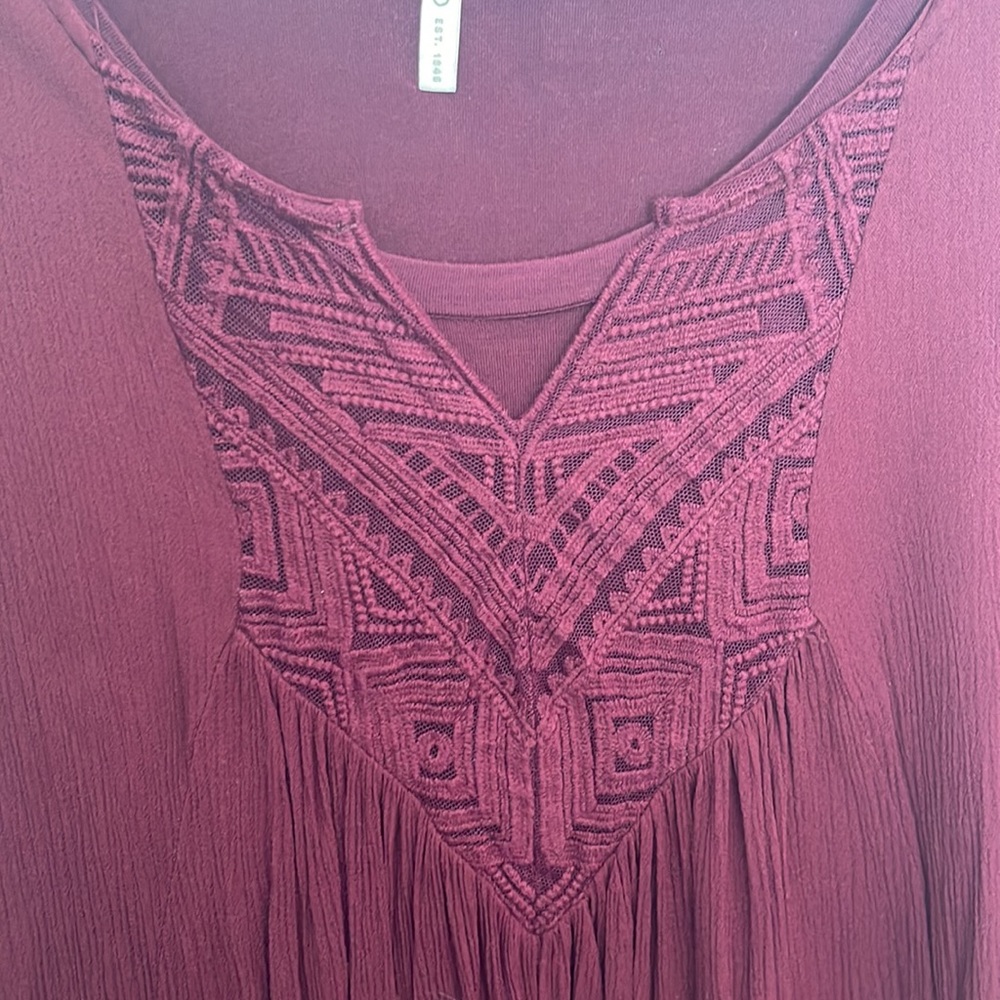 Burgundy blouse - Picture 2 of 2